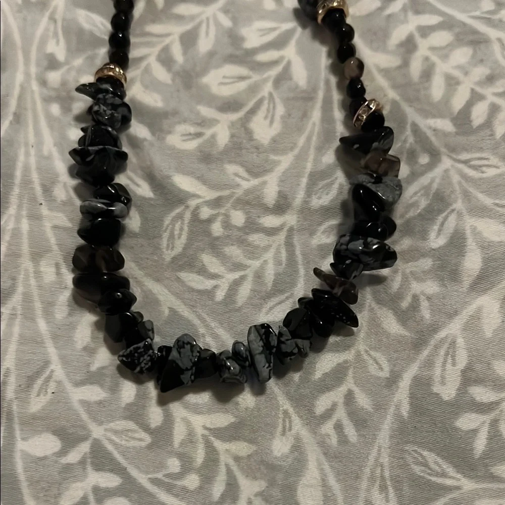 Kinsley Armelle Black and Gold Adjustable‎ Necklace